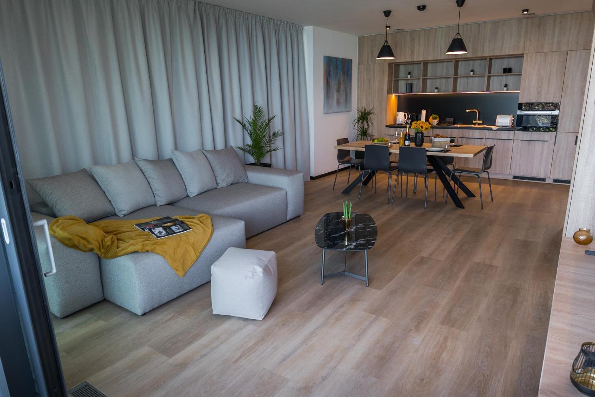 Bj81 Suite Hotel Siófok Zewnętrze zdjęcie